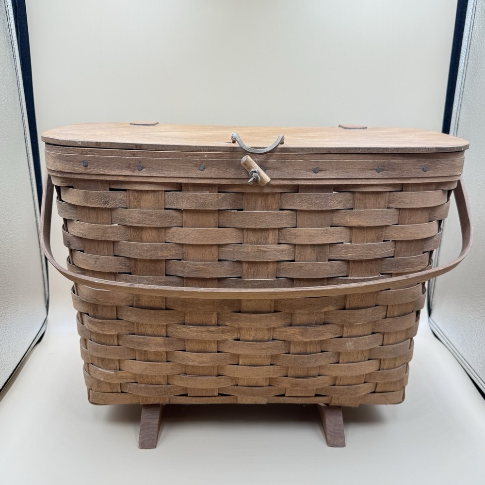 Vintage 1986 Longaberger Footed Basket W/Handle Signed Magazine Holder W/Lid